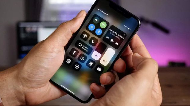 萨嘎苹果手机维修分享iPhone 12信号差怎么办 